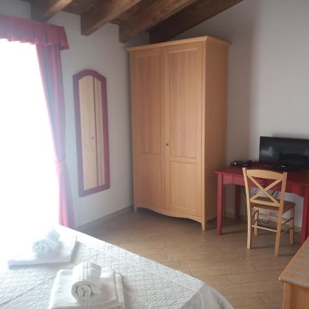 Rosa Dei Venti Hotel Provaglio d'Iseo Bagian luar foto