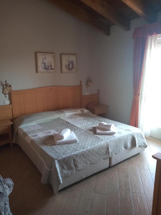 Rosa Dei Venti Hotel Provaglio d'Iseo Bagian luar foto