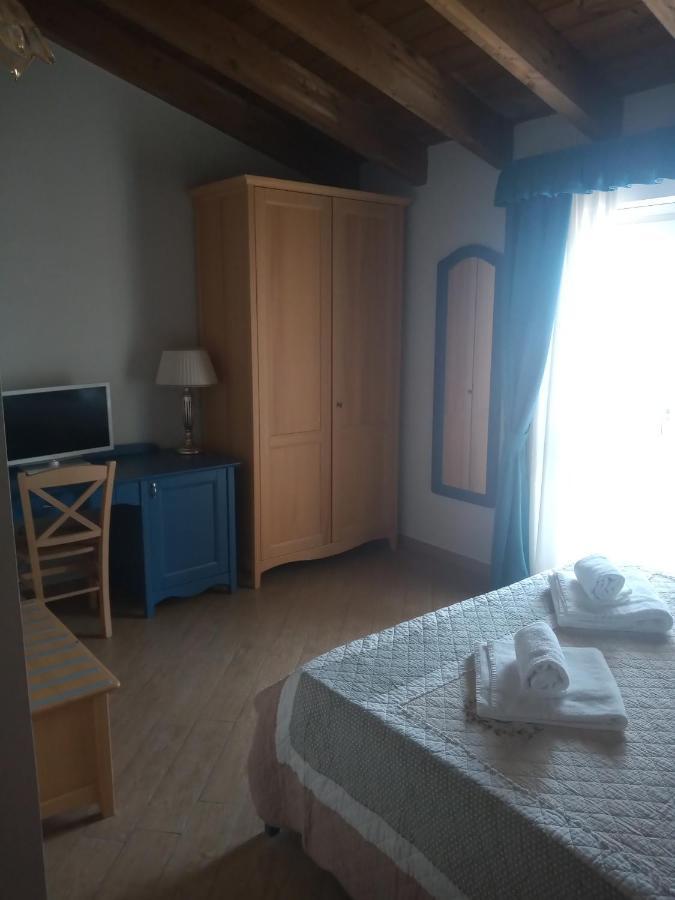 Rosa Dei Venti Hotel Provaglio d'Iseo Bagian luar foto