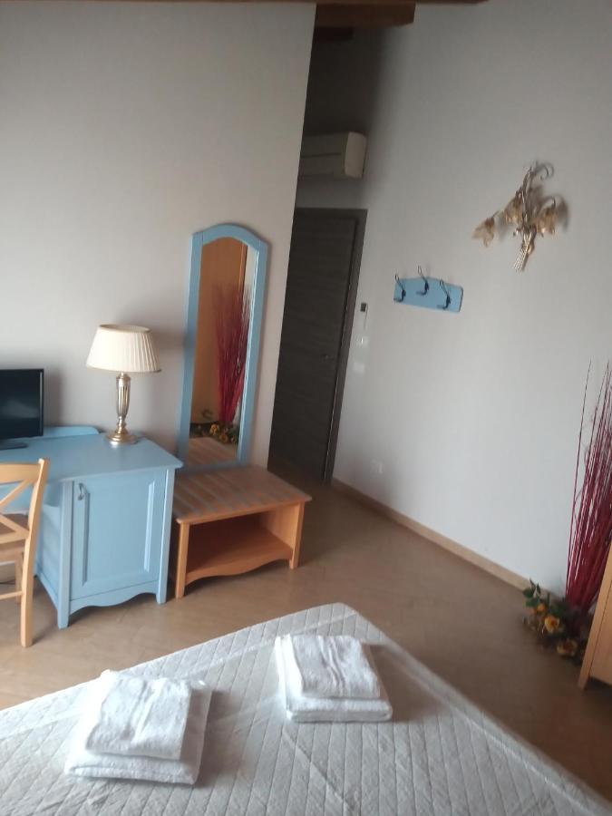 Rosa Dei Venti Hotel Provaglio d'Iseo Bagian luar foto