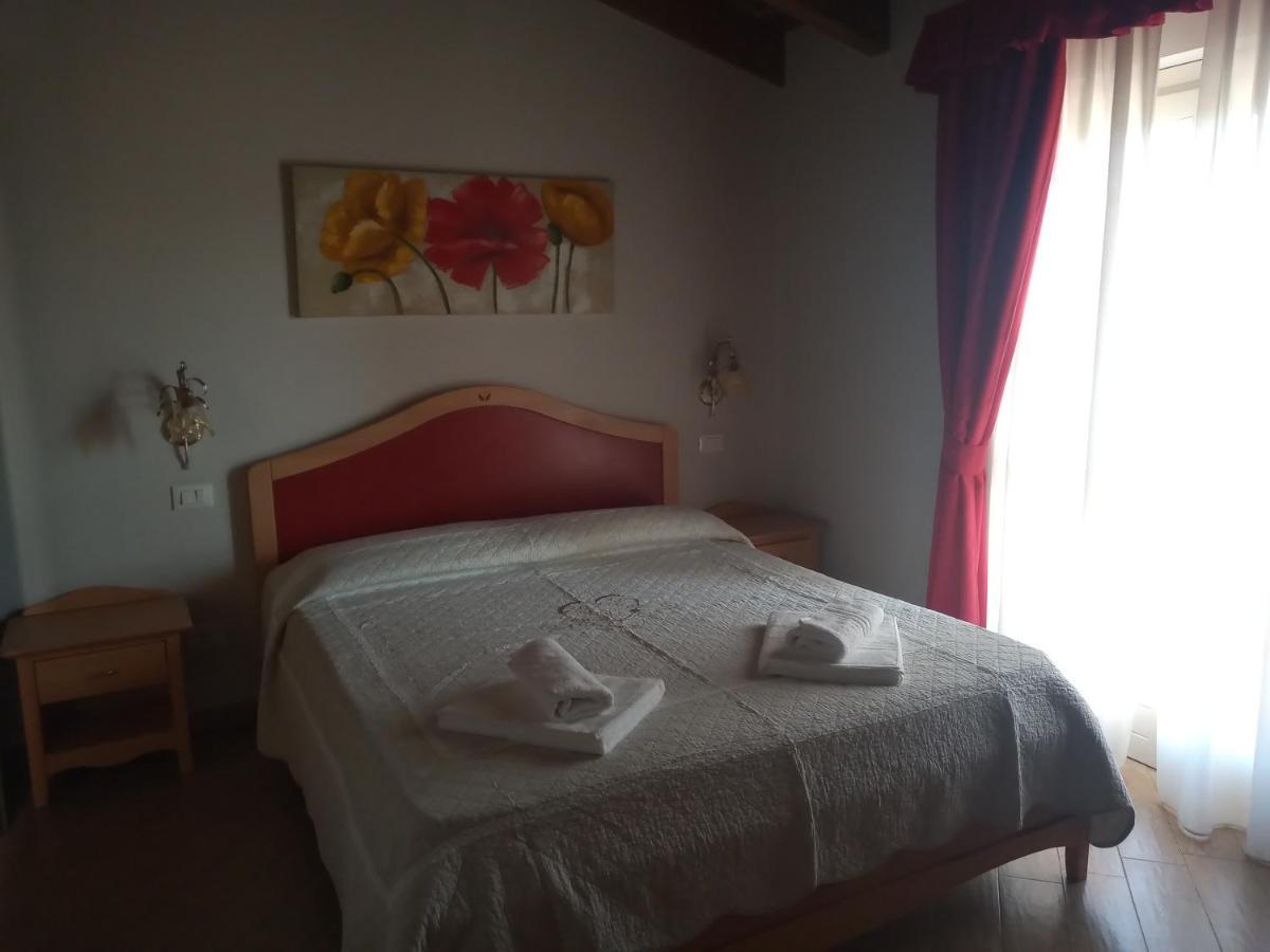 Rosa Dei Venti Hotel Provaglio d'Iseo Bagian luar foto