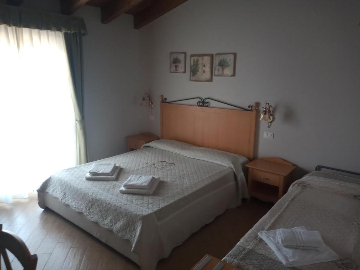 Rosa Dei Venti Hotel Provaglio d'Iseo Bagian luar foto