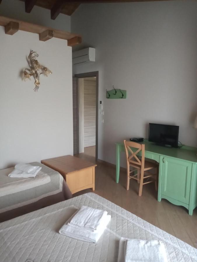 Rosa Dei Venti Hotel Provaglio d'Iseo Bagian luar foto