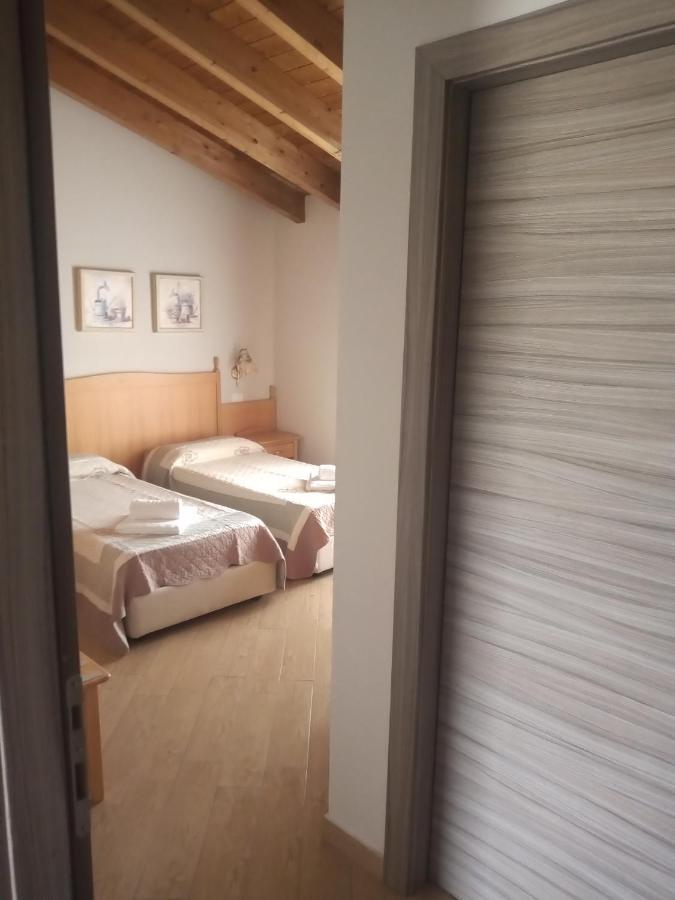 Rosa Dei Venti Hotel Provaglio d'Iseo Bagian luar foto